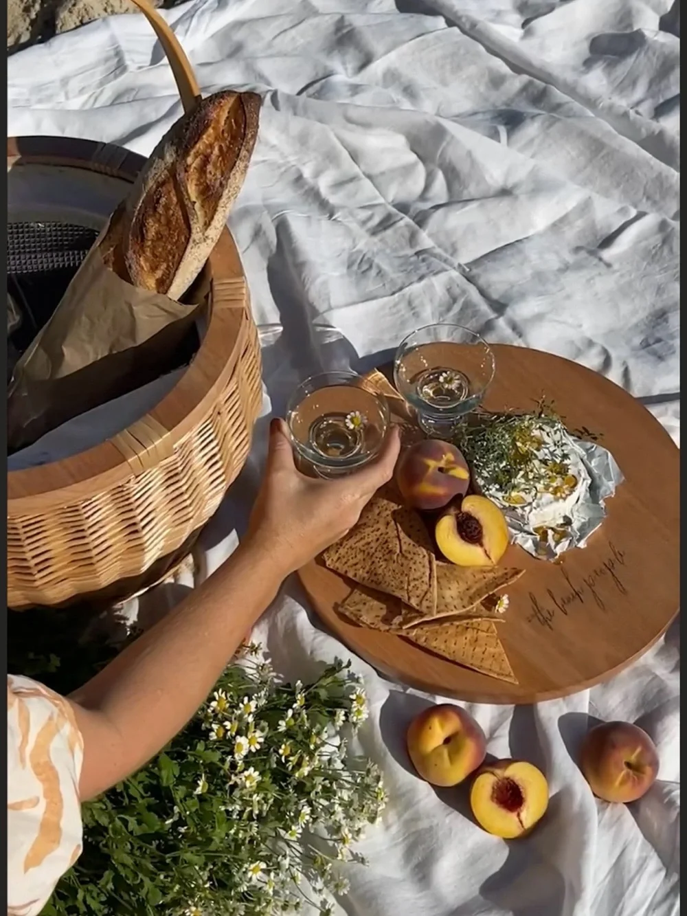 The Beach People-Natural Woven Picnic Basket zippered insulated center ..